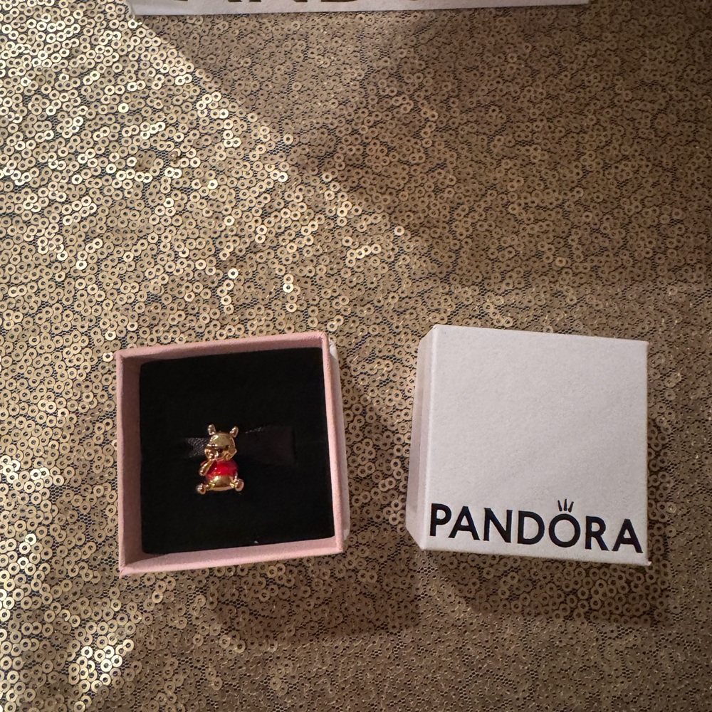 New Pandora Winnie the Pooh Charm